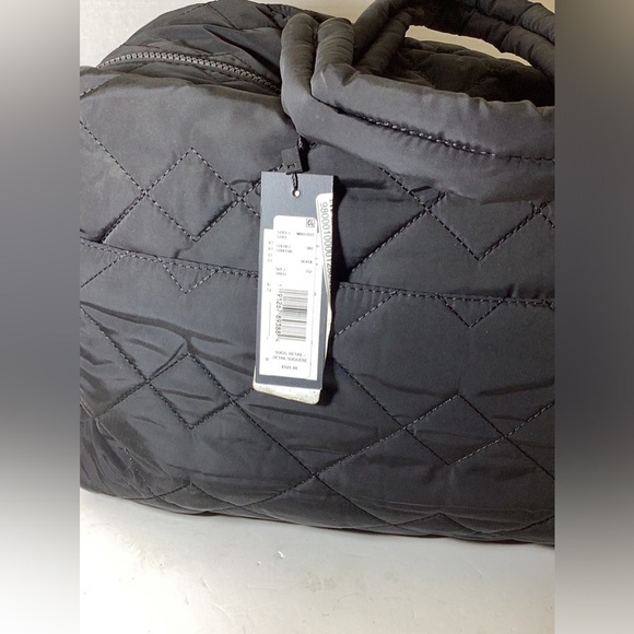 Marc Jacobs
Women's Black Essentials Large Weekender Bag - Picture 8 of 11